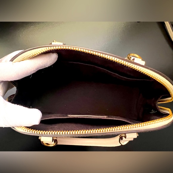 COACH Handbag - Picture 6 of 9